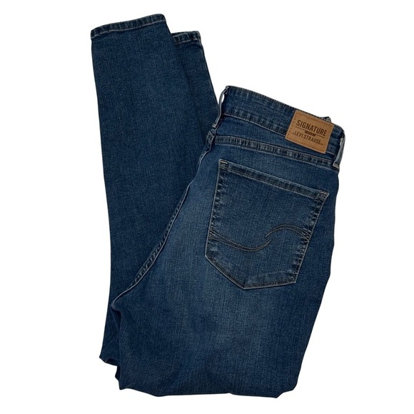 Signature Levi Strauss Mid-Rise Skinny Jeans Women Size 12 Medium Wash Excellent - Picture 4 of 10